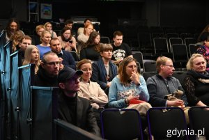 Uczestnicy konferencji podsumowującej akcję „Róża od św. Walentego”. (fot. Magdalena Starnawska)