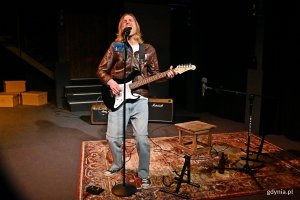 Jacek Bała podczas pr&oacute;by monodramu &bdquo;Dream, czyli jak nie zostałem Kurtem Cobainem&rdquo; w Teatrze Miejskim