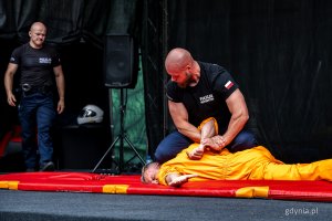 Obchody Święta Policji dla funkcjonariuszy Komendy Miejskiej Policji w Gdyni i Komendy Miejskiej Policji w Sopocie w Operze Leśnej (fot. Kamil Złoch)