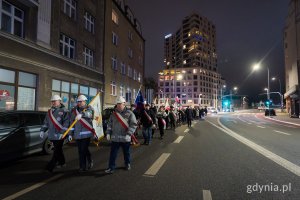 Przemarsz uczestników uroczystości ul. Świętojańską