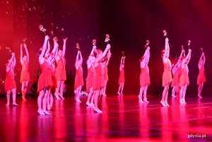 Koncert „Sekrety Zimowego Wiatru” w wykonaniu młodzieży z gdyńskiego MDK'u na scenie Teatru Muzycznego w Gdyni (fot. Katarzyna Balcerzak)