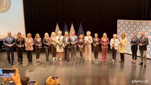 Osoby uhonorowane podczas Wojewódzkiej Uroczystości z okazji Dnia Edukacji Narodowej 2025 (fot. Katarzyna Balcerzak)