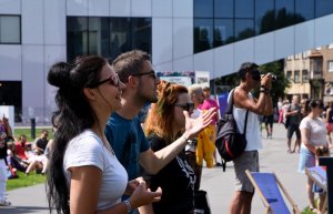 Piątek na Gdynia Open Stage - miejskiej, otwartej scenie Open'er Festivalu, fot. Kamil Złoch