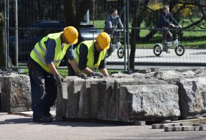 Rozpoczęła się rozbiórka pod budowę pomnika Polski Morskiej, fot. Kamil Złoch
