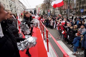 Cheerleaderki podczas parady (fot. Mirosław Pieślak)