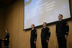 Absolwenci AMW(fot. Krzysztof Miłosz / Akademia Marynarki Wojennej w Gdyni)