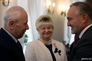 Prezydent Wojciech Szczurek wraz z nagrodzonymi / fot. Michał Kozłowski 