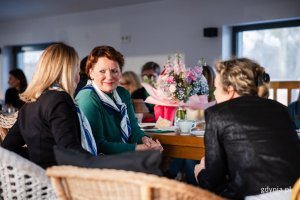 Wanda Dobrowolska-Parfieńczyk - prezeska stowarzyszenia WISTA Poland (w środku) i inne członkinie organizacji podczas spotkania w Capuccino Cafe 
