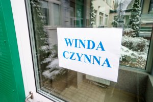 Winda w Przychodni Orłowo, zwycięski projekt BO 2017, fot. Aleksander Trafas (LIS)