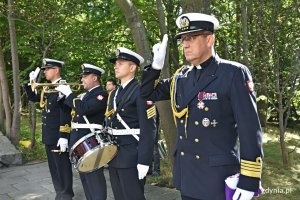 Przedstawiciele Marynarki Wojennej uczestniczyli w uroczystościach 81. rocznicy agresji niemieckiej na Polskę // fot. Magdalena Czernek