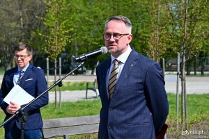 dr Marek Szymaniak - dyrektor IPN w Gdańsku przemawiający podczas wernisażu wystawy gdańskiego IPN-u „«Sąd nie powinien wyrzec się stosowania terroru...». Sąd Marynarki Wojennej 1945–1990”