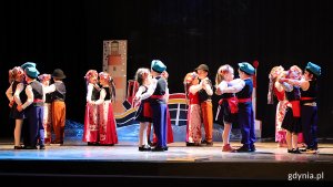 VIII Koncert Patriotyczny &bdquo;Wolna jak ptak&rdquo;, na zdjęciu dzieci z Przedszkola nr 48 &bdquo;Morska Przygoda&rdquo;(fot. Katarzyna Balcerzak)