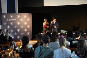 Prowadzący uroczystość