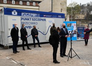 Wojewoda pomorski Dariusz Drelich w czasie konferencji prasowej, fot. Magda Śliżewska