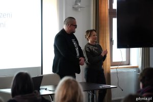 Jacek Piątek, plastyka miasta i Anna Błaszczyk z Biura ds. Wydarzeń Miejskich podczas spotkania w Plastyku
