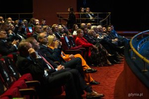 Gala wręczenia nagród Gryfów Pomorskich za rok 2024 połączona z obchodami Światowego Dnia Turystyki w Operze Bałtyckiej w Gdańsku (fot. Kamil Złoch)