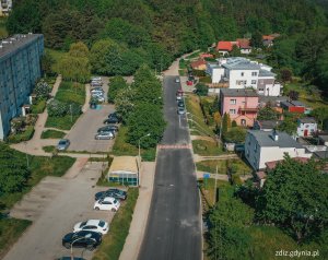 widok z góry na woonerf na ul. Nałkowskiej