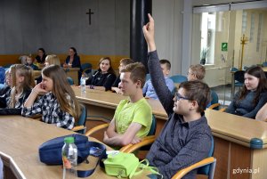 Uczniowie Szkoły Podstawowej nr 44 w Gdyni na spotkaniu z prezydentem Wojciechem Szczurkiem // fot. Magdalena Czernek