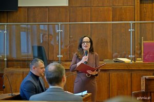 Monika Selin, prezes Sądu Rejonowego w Gdyni, podczas inauguracji wystawy 