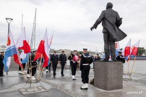 W niedzielę, 23 lipca, z okazji 160. rocznicy urodzin Tadeusza Wendy, pod jego pomnikiem odbyły się uroczystości z wojskową asystą honorową. Fot. Karol Stańczak 