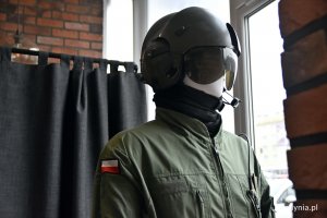 W sklepie można znaleźć różnego rodzaju mienie ruchome, umundurowanie i sprzęt powojskowy // fot. Magdalena Czernek