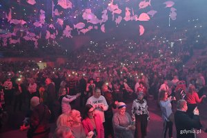 Uczestnicy balu w Polsat Plus Arenie Gdynia