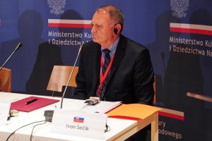 Wiceminister Kultury Słowacji Ivan Sečík na konferencji podsumowującej spotkanie Grupy Wyszehradzkiej, fot. Michał Kowalski