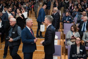 Uczestnicy i prelegenci 24. Forum Gospodarki Morskiej, a wśród nich m.in. Arkadiusz Marchewka, sekretarz stanu w Ministerstwie Infrastruktury i posłanka Wioleta Tomczak