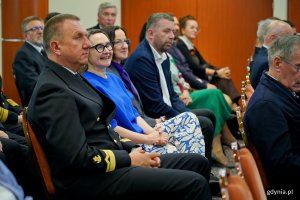 Uczestnicy konferencji na temat materiał&oacute;w niebezpiecznych w Bałtyku zgromadzeni na sali