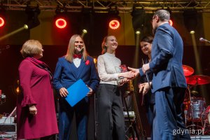 Gala finałowa X edycji Przeglądu Teatrów Amatorskich „Kurtyna” w gdyńskim Małym Kacku (fot. Paweł Budziński)
