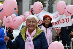 Marsz Różowej Wstążki przeszedł ulicami Gdyni // fot. Michał Puszczewicz