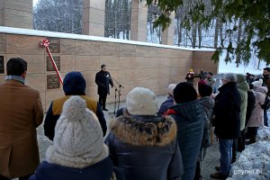 Pod ogólną inskrypcją „Walczyli o Niepodległość, budowali Gdynię, spoczywają na tym cmentarzu” wymieniono nazwiska 42 powstańców wielkopolskich, 8 uczestników wojny polsko-bolszewickiej i 7 powstańców śląskich//fot. Przemysław Kozłowski