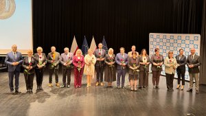 Osoby uhonorowane podczas Wojewódzkiej Uroczystości z okazji Dnia Edukacji Narodowej 2025 (fot. Katarzyna Balcerzak)