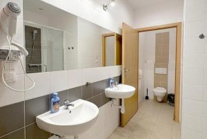 Hala Hostel jedna z łazienek