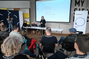 Wyniki zostały ogłoszone w Urban Labie. Na zdjęciu m.in. (od lewej): kierowniczka Działu Diagnoz i Partycypacji w Laboratorium Innowacji Społecznych, wiceprezydentka Gdyni Oktawia Gorzeńska (fot. Michał Puszczewicz)