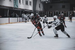 Gdyńscy hokeiści wywalczyli dublet po raz pierwszy w historii rozgrywek // Fot. Gdyński Klub Hokeja