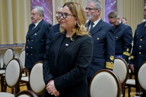 Wiceprezydentka Gdyni Oktawia Gorzeńska podczas uroczystości nadania tytułu doktora honoris causa Uniwersytetu Morskiego dr. Yohei Sasakawie