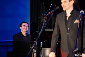 Po tr&oacute;jmiejskim trio wystąpił duet Wojciech Myrczek & Bogusław Kaczmar.