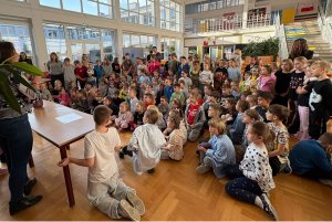 Szkolny Festiwal Nauki w Gdyni! Na zdjęciu prezentacje w SP 21 (fot. Katarzyna Balcerzak)     