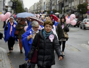 Marsz Różowej Wstążki już po raz 20. przeszedł ulicami Gdyni, fot. Kamil Złoch