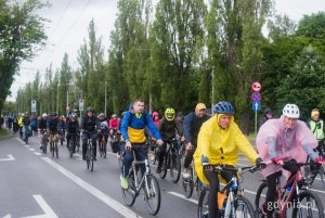 Trasa wiodła przez Aleję Zwycięstwa, żeby płynnie przejść w sopocką Aleję Niepodległości, Drogę Zieloną, Łokietka i zakończyć się finałem imprezy w Parku Sopockie Błonia 