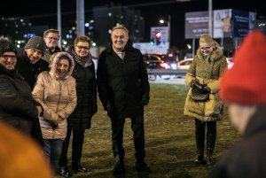 Iluminacje w dzielnicach zapalili: prezydent Wojciech Szczurek i Elżbieta Sierżęga // fot. Karol Stańczak