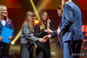 Gala finałowa X edycji Przeglądu Teatrów Amatorskich „Kurtyna” w gdyńskim Małym Kacku. Teatr Pierwsze Kroki (fot. Paweł Budziński)