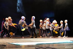 VIII Koncert Patriotyczny &bdquo;Wolna jak ptak&rdquo;, na zdjęciu dzieci z Przedszkola nr 43 &bdquo;Jantarek&rdquo;(fot. Katarzyna Balcerzak)