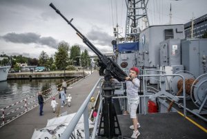ORP Mewa udostępniona została zwiedzającym z okazji 30. rocznicy wizyty Jana Pawła II w Gdyni.//fot. Dawid Linkowski