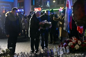 Uroczystości przed pomnikiem Ofiar Terroru Komunistycznego // fot. Magdalena Czernek