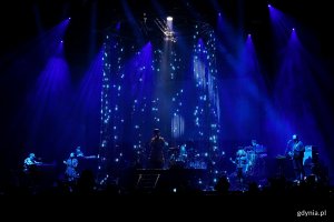 Koncert Eryki Badu w Polsat Plus Arenie Gdynia i interaktywna instalacja świetlna stworzona przez gdynian 