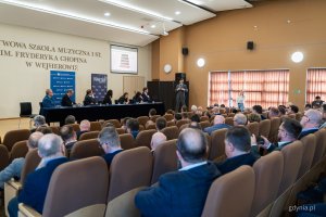 Wyjazdowe posiedzenie Pomorskiego Zespołu Parlamentarnego i wojew&oacute;dzkiego zespołu z samorządowcami i przedsiębiorcami w Wejherowie (fot. Kamil Złoch)