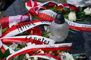 Biało-czerowne wiązanki