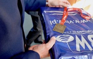Złoci medaliści w Urzędzie Miasta Gdyni / fot.gdyniasport.pl